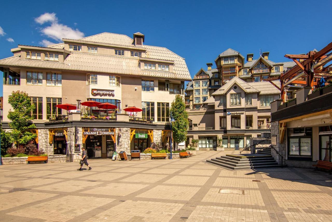 Whistler Village Centre By Latour Hotels And Resorts Eksteriør billede